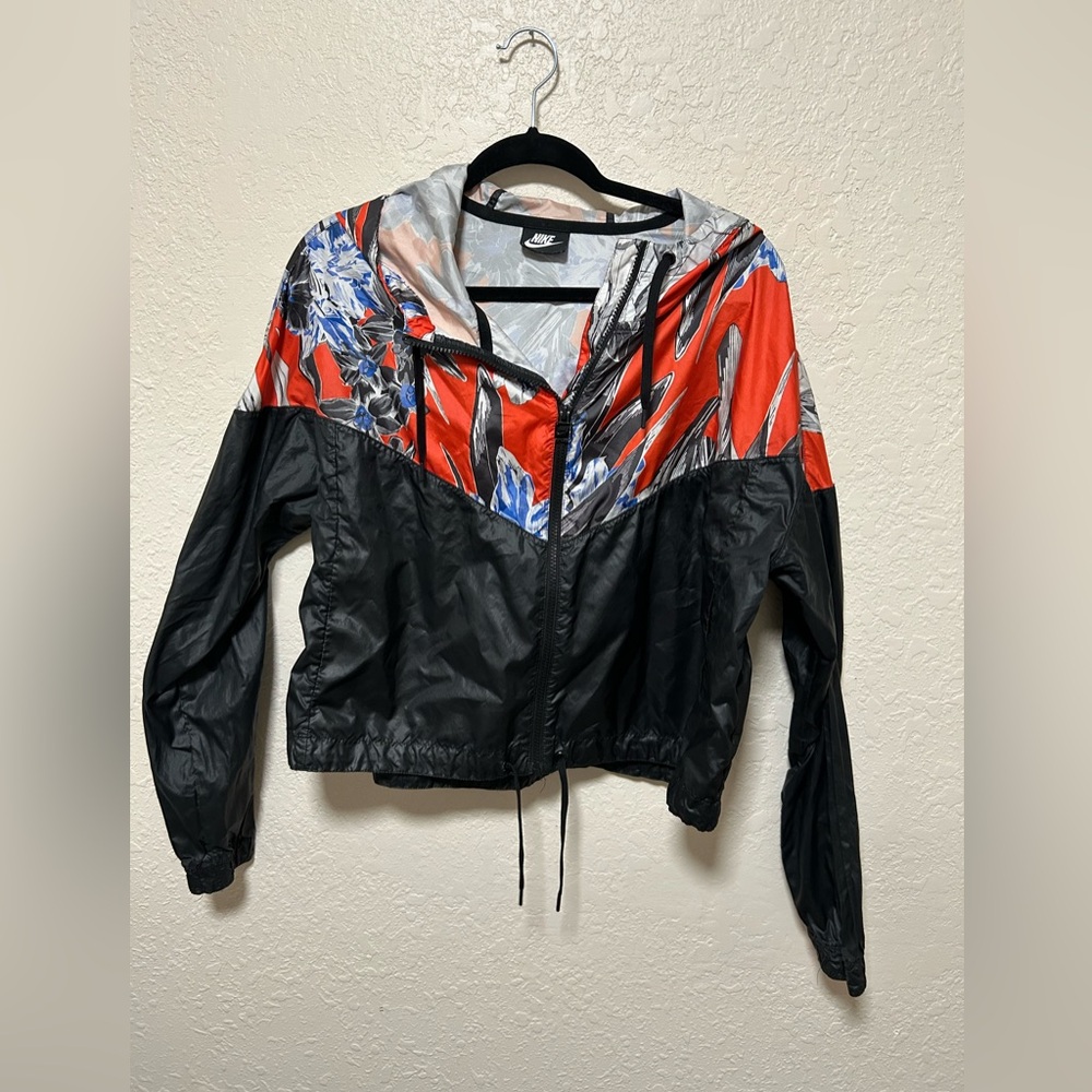 Black/Floral Cropped Nike Windbreaker